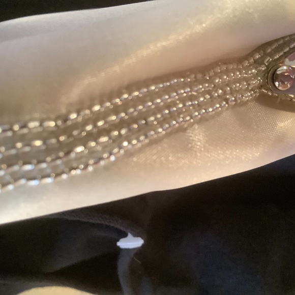 Stunning bridal or evening bag - Picture 6 of 7